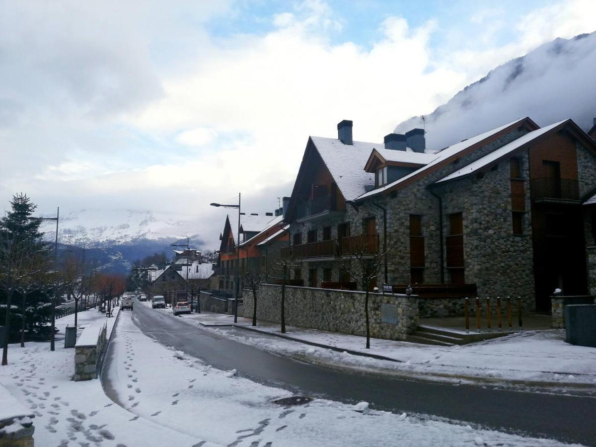 Home In Benasque Extérieur photo